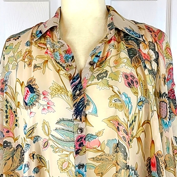 Cecico Sheer Hi / Low Blouse - Picture 2 of 7